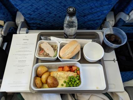 Bei Cathay Pacific schmeckt der Fisch sogar im Flugzeug gut 😋